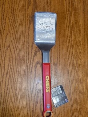 NFL Chiefs Red and Gold BBQ Spatula And Super Bowl 57 Flag